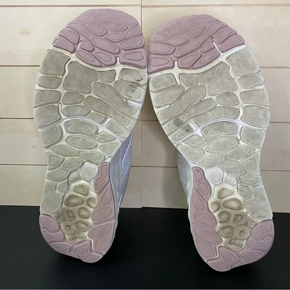 New Balance Fresh Foam 880 v12 White Women's Size 10 Running Shoes B W880Z12 - Picture 9 of 11